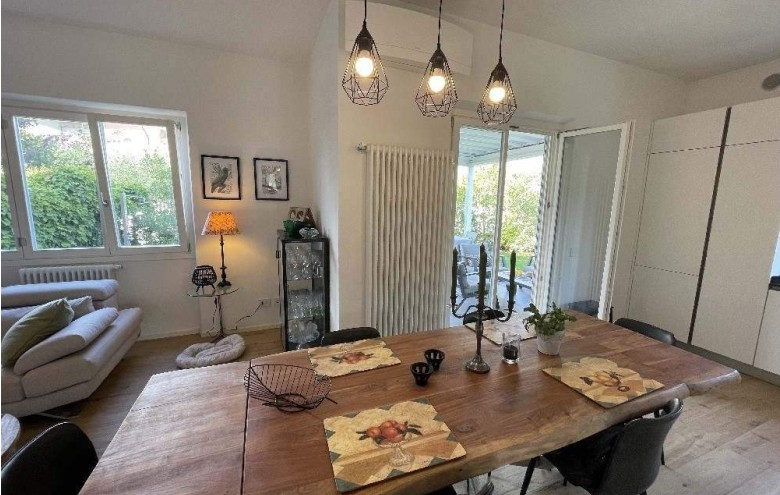 Bifamiliare in vendita a Pietrasanta