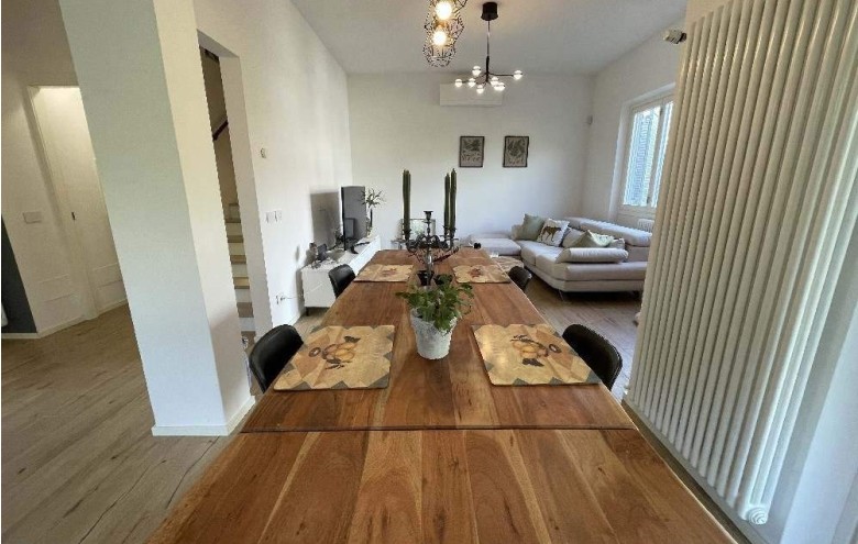 Bifamiliare in vendita a Pietrasanta