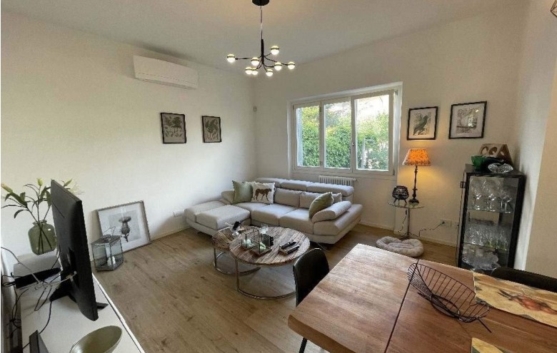 Bifamiliare in vendita a Pietrasanta