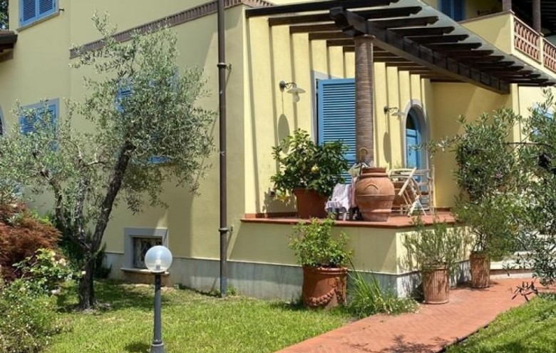 Villa singola in vendita a Pietrasanta