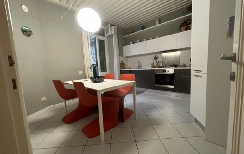 Bifamiliare in affitto a Pietrasanta