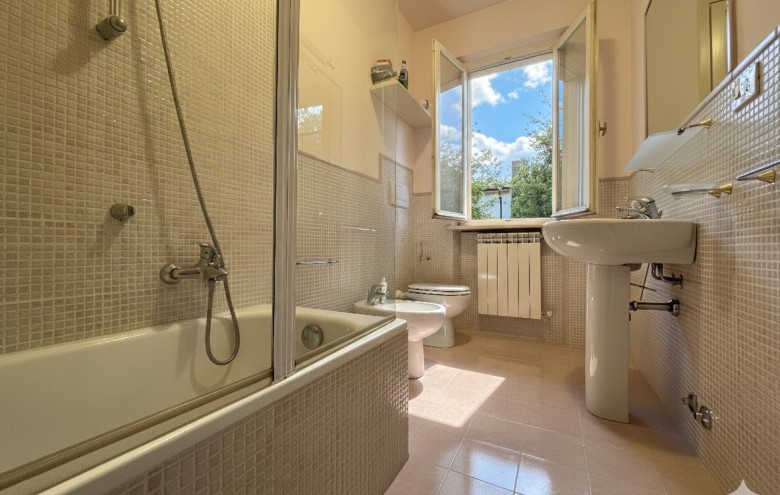 Villa singola in vendita a Pietrasanta