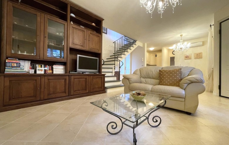 Villa singola in vendita a Pietrasanta