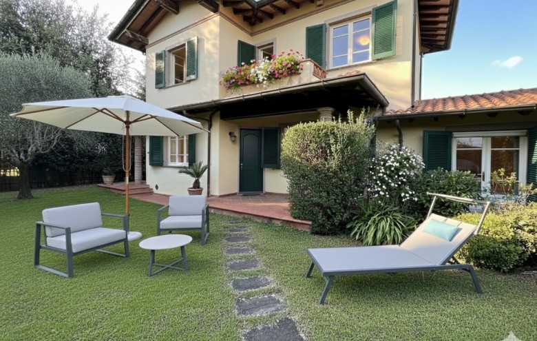 Villa singola in vendita a Pietrasanta