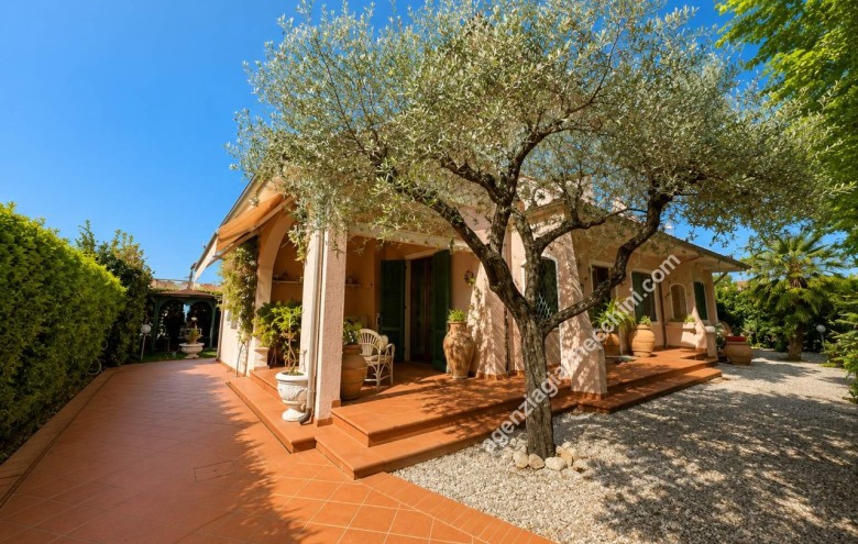 Villa singola in vendita a Forte dei Marmi