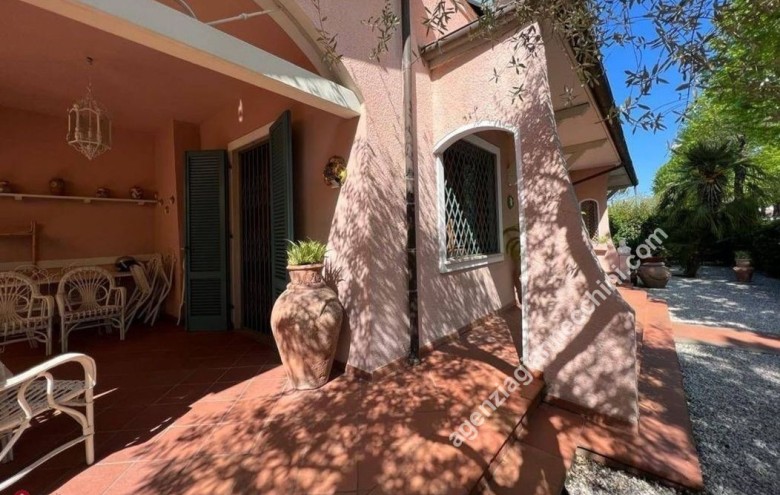 Villa singola in vendita a Forte dei Marmi