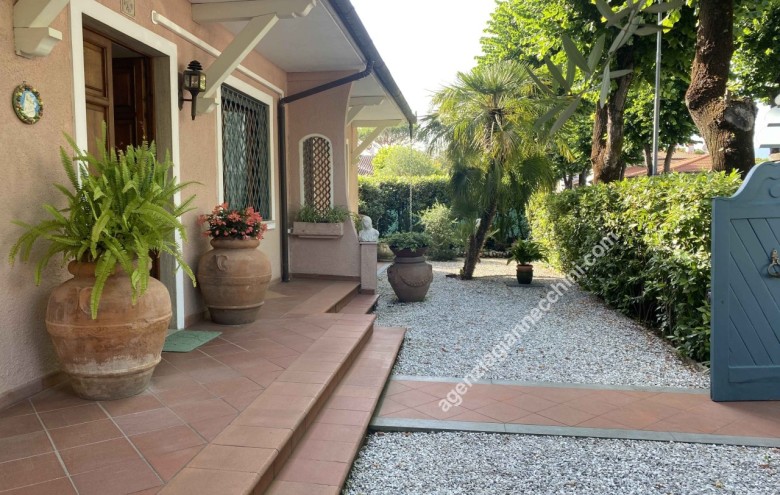 Villa singola in vendita a Forte dei Marmi