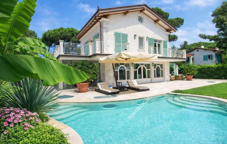 Villa singola in vendita a Forte dei Marmi