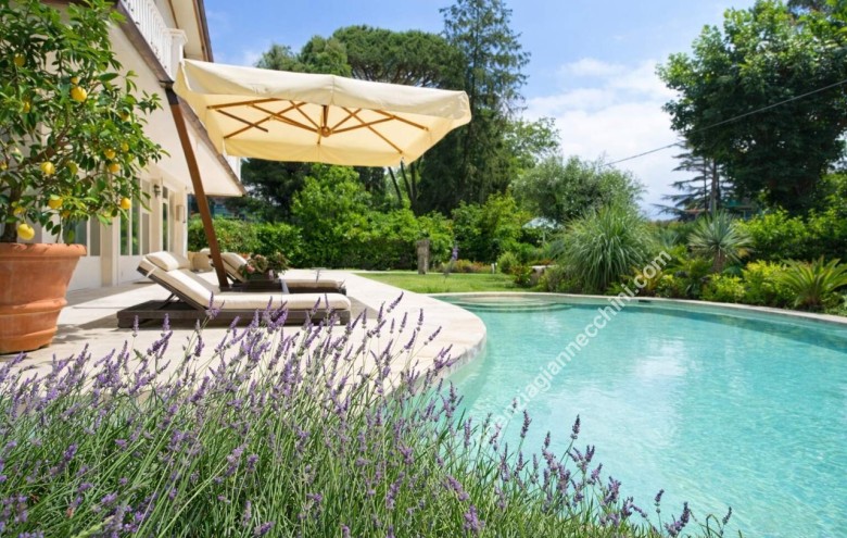 Villa singola in vendita a Forte dei Marmi