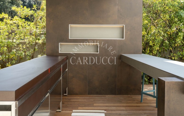 Villa singola in affitto a Pietrasanta