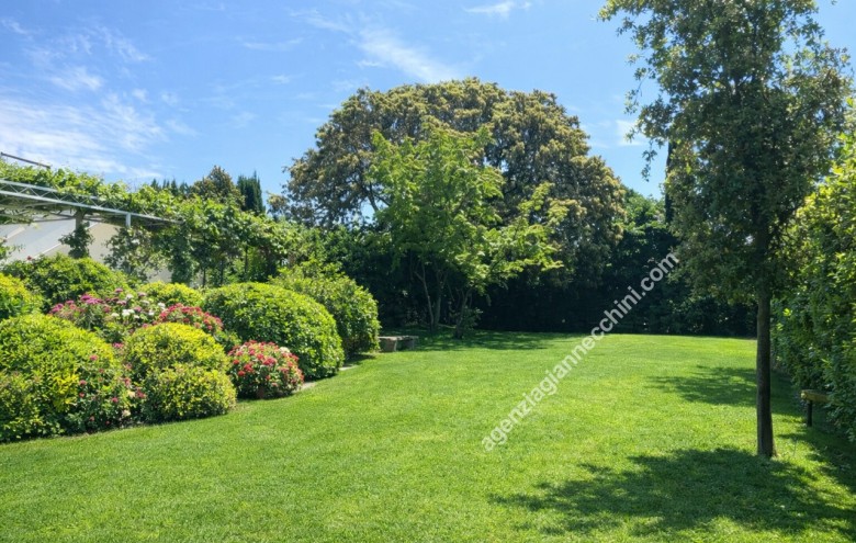 Villa singola in vendita a Forte dei Marmi