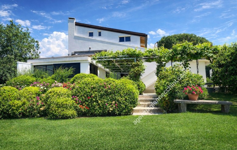 Villa singola in vendita a Forte dei Marmi