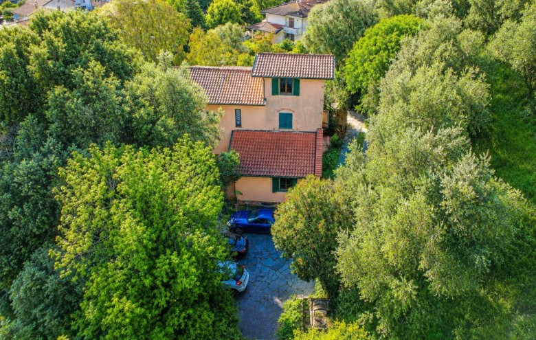 Villa singola in vendita a Pietrasanta