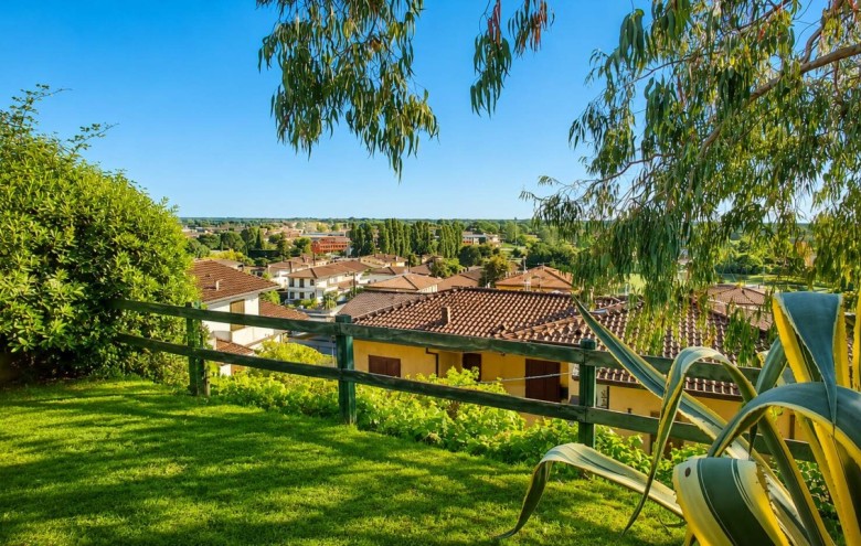Villa singola in vendita a Pietrasanta
