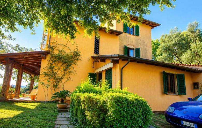 Villa singola in vendita a Pietrasanta