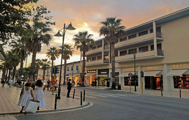 Terreno in vendita a Pietrasanta