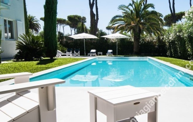 Villa singola in vendita a Forte dei Marmi