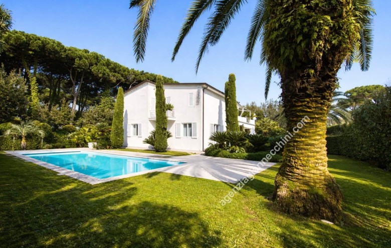 Villa singola in vendita a Forte dei Marmi