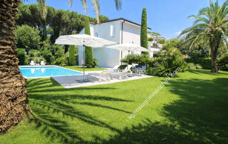 Villa singola in vendita a Forte dei Marmi