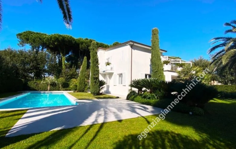 Villa singola in vendita a Forte dei Marmi