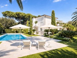 villa-con-piscina