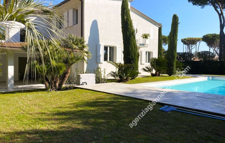 Villa singola in vendita a Forte dei Marmi
