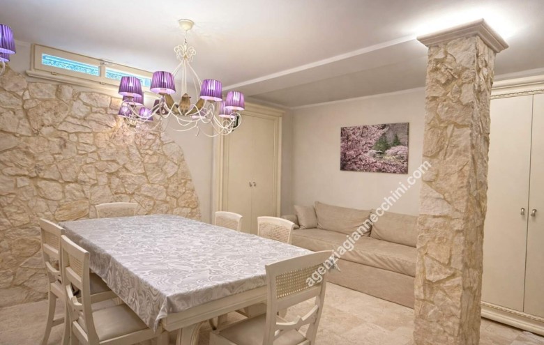 Bifamiliare in vendita a Pietrasanta