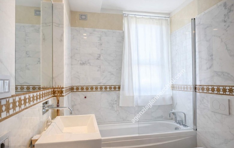 Bifamiliare in vendita a Pietrasanta