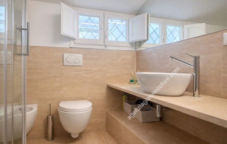 Bifamiliare in vendita a Forte dei Marmi