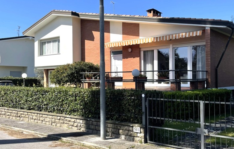 Villa singola in vendita a Pietrasanta