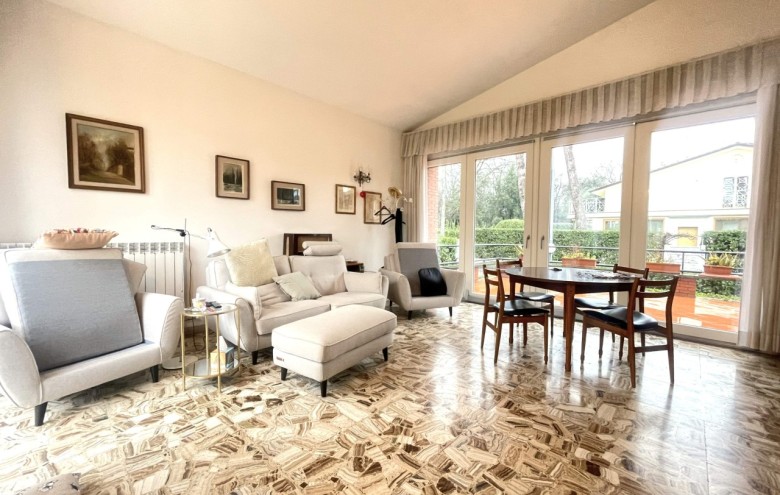 Villa singola in vendita a Pietrasanta