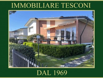 Villa singola in vendita a Marina di Pietrasanta