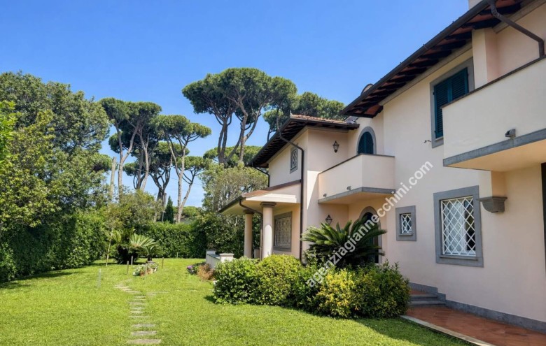 Villa singola in vendita a Forte dei Marmi