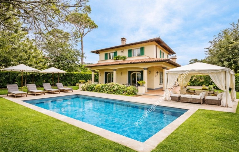 Villa singola in vendita a Forte dei Marmi