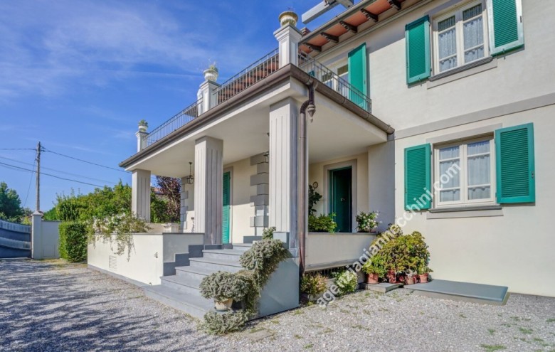 Villa singola in vendita a Forte dei Marmi