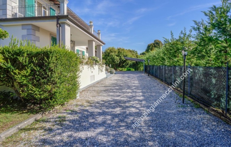 Villa singola in vendita a Forte dei Marmi