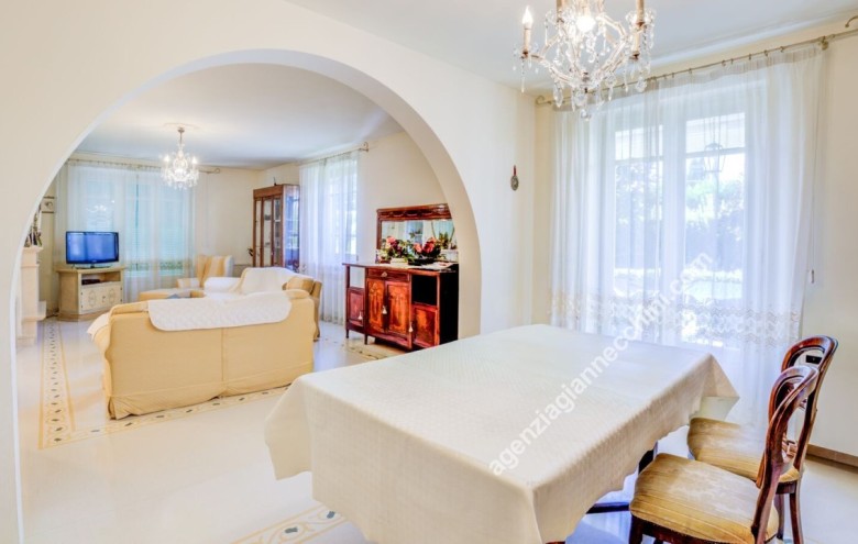 Villa singola in vendita a Forte dei Marmi