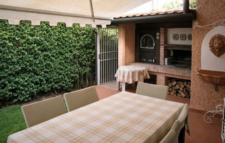 Villa singola in affitto a Pietrasanta
