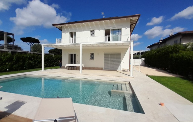 Villa singola in vendita a Pietrasanta