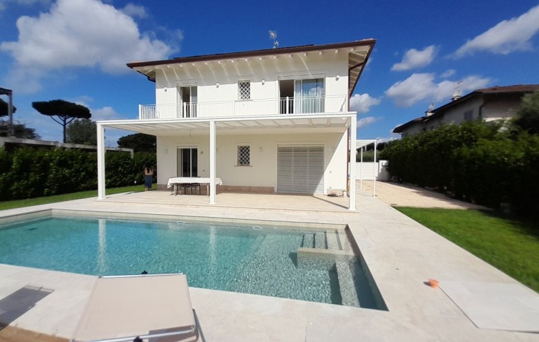 Villa singola in vendita a Pietrasanta