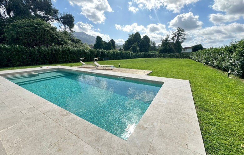 Villa singola in vendita a Pietrasanta