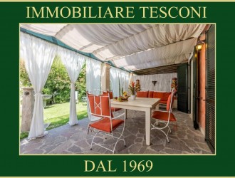 Bifamiliare in vendita a Marina di Pietrasanta
