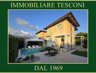 Villa singola in vendita a Marina di Pietrasanta