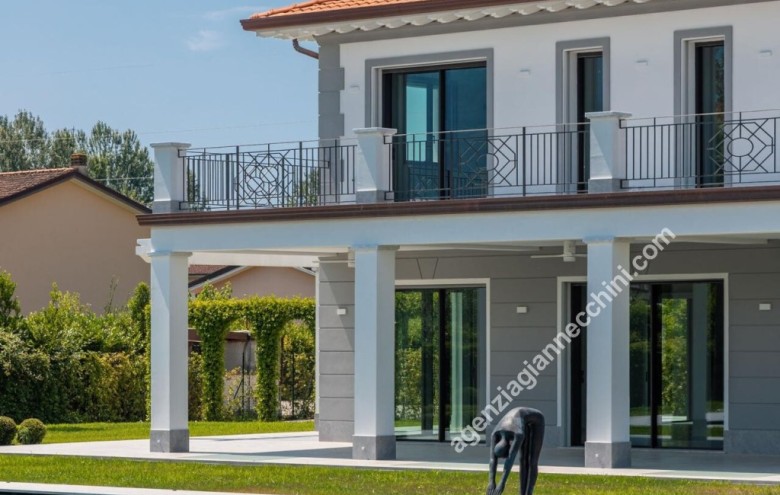 Villa singola in vendita a Forte dei Marmi