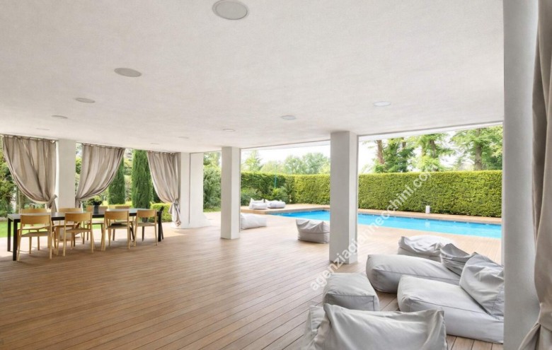 Villa singola in vendita a Forte dei Marmi