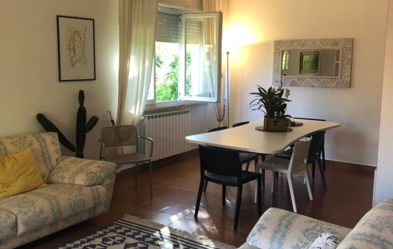 Villa singola in affitto a Pietrasanta