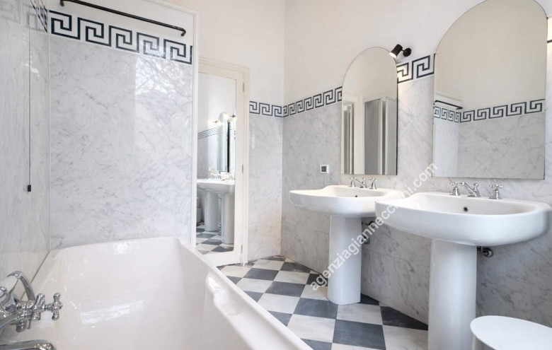 Villa singola in vendita a Forte dei Marmi