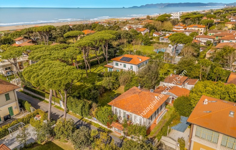 Villa singola in vendita a Forte dei Marmi