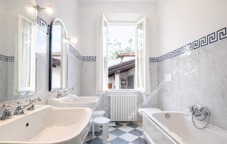 Villa singola in vendita a Forte dei Marmi