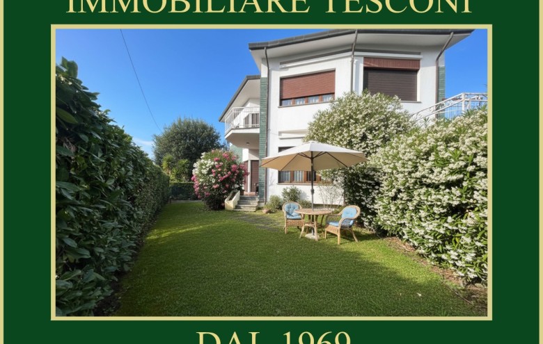 Bifamiliare in affitto a Pietrasanta